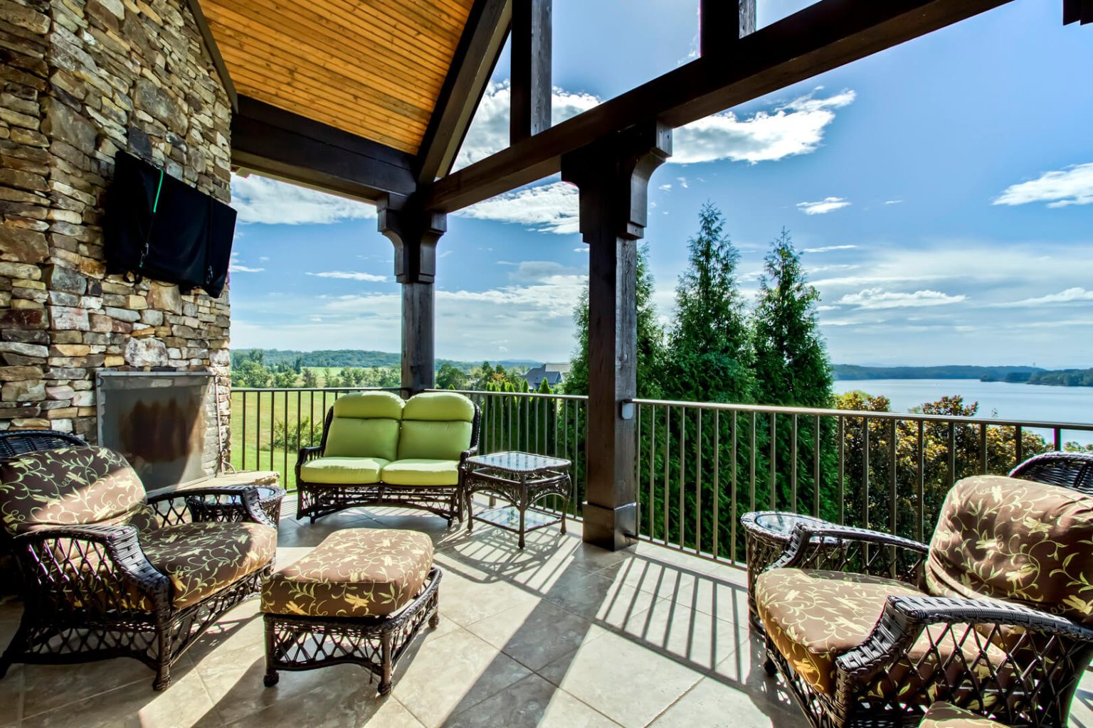 Windriver Estate at Tellico Lake JP King Auction Company