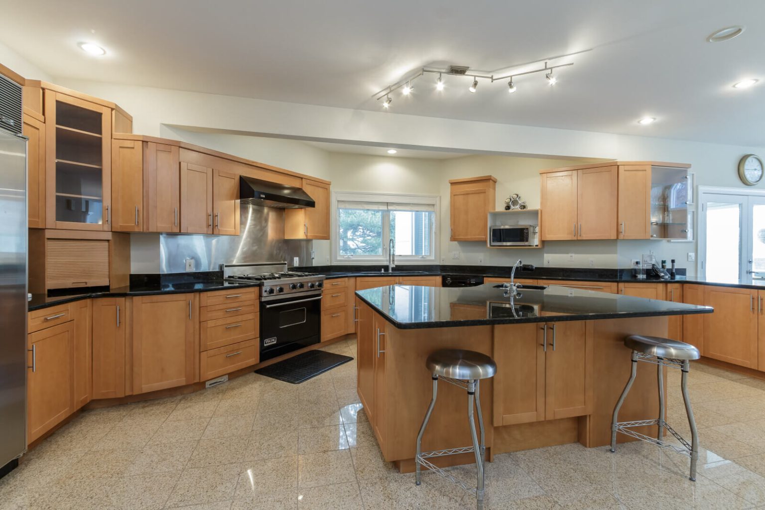 Keeler Lake Estate Lakefront Oasis J.P. King